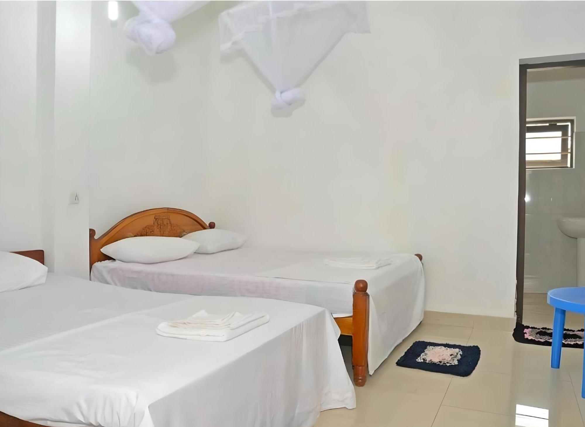 Traveller'S Hostel Hikkaduwa Eksteriør billede